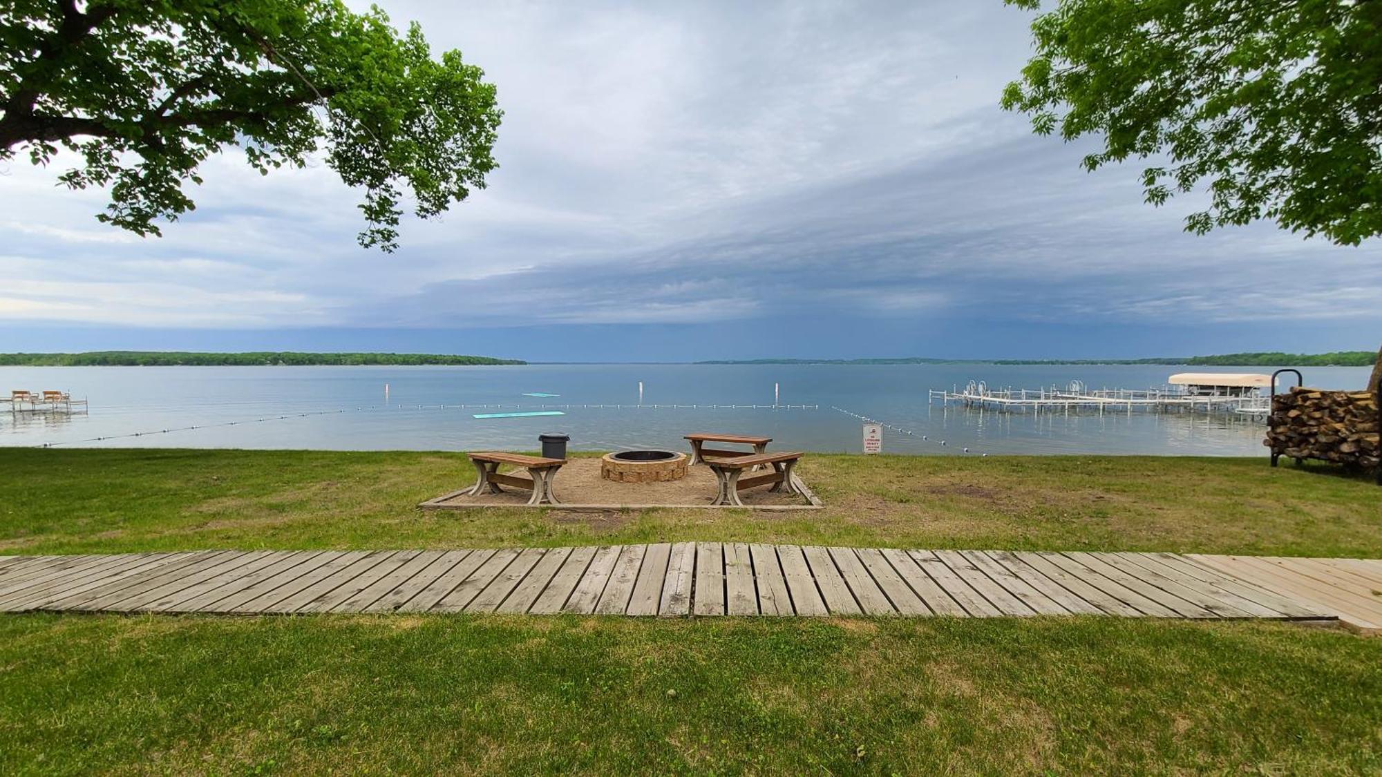 Viking Bay Resort And Lodge Miltona Buitenkant foto