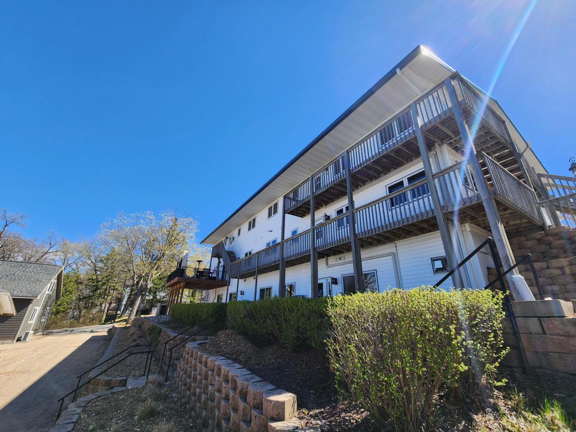 Viking Bay Resort And Lodge Miltona Buitenkant foto